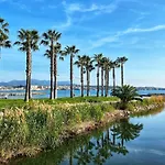Appartement Sanary, Vue Mer, à Deux Pas Des Plages Et Du Centre *