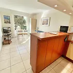 Appartement Sanary, Vue Mer, à Deux Pas Des Plages Et Du Centre
