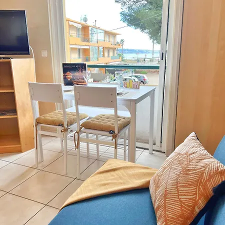 Appartement Sanary, Vue Mer, A Deux Pas Des Plages Et Du Centre