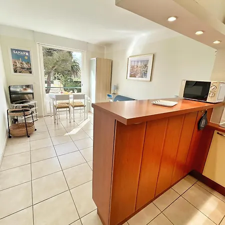 Apartmán L'azur, Centre Avec Parking, Vue Mer, Climatisation